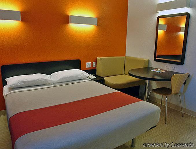 圣地亚哥北6号汽车旅馆 外观 照片